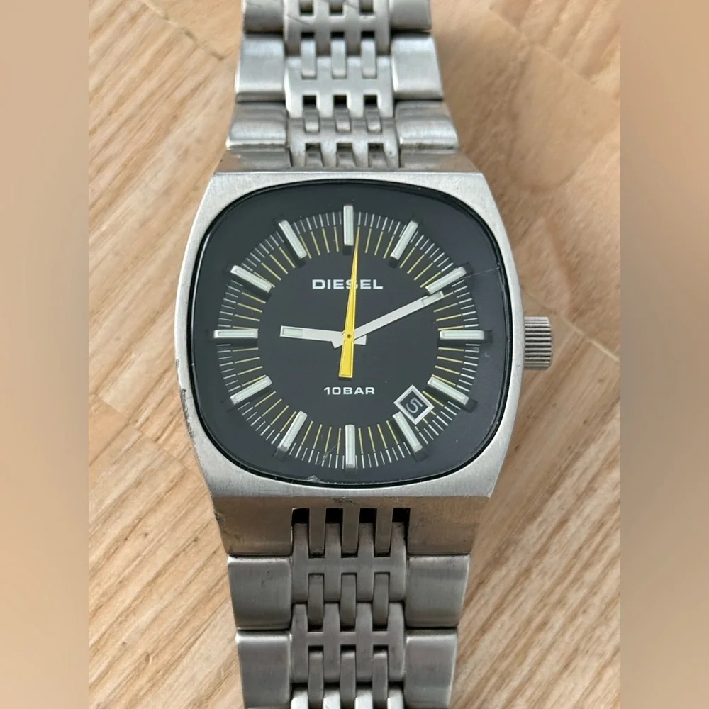 Diesel Rare Rectangular Dial Watch Black Dial Stainless Bracelet Case Date